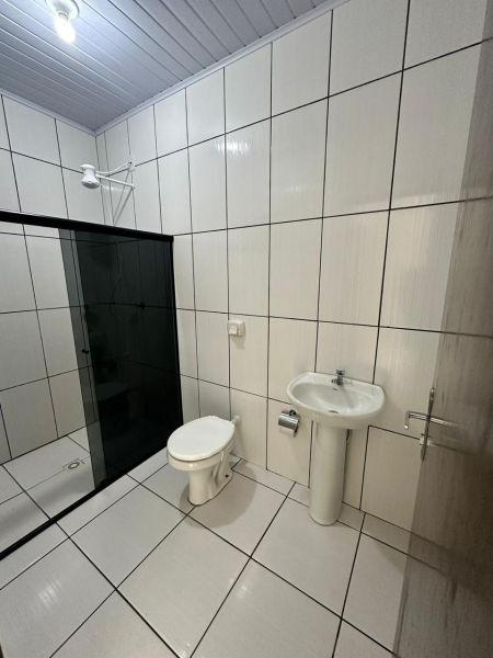 Casa de Alvenaria com Edícula