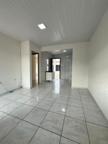 Casa de Alvenaria com Edícula