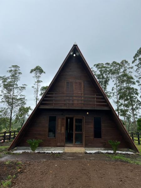Chalé Escriturado à Venda