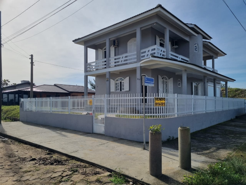 Casa de ALVENARIA à venda na Zona Sul